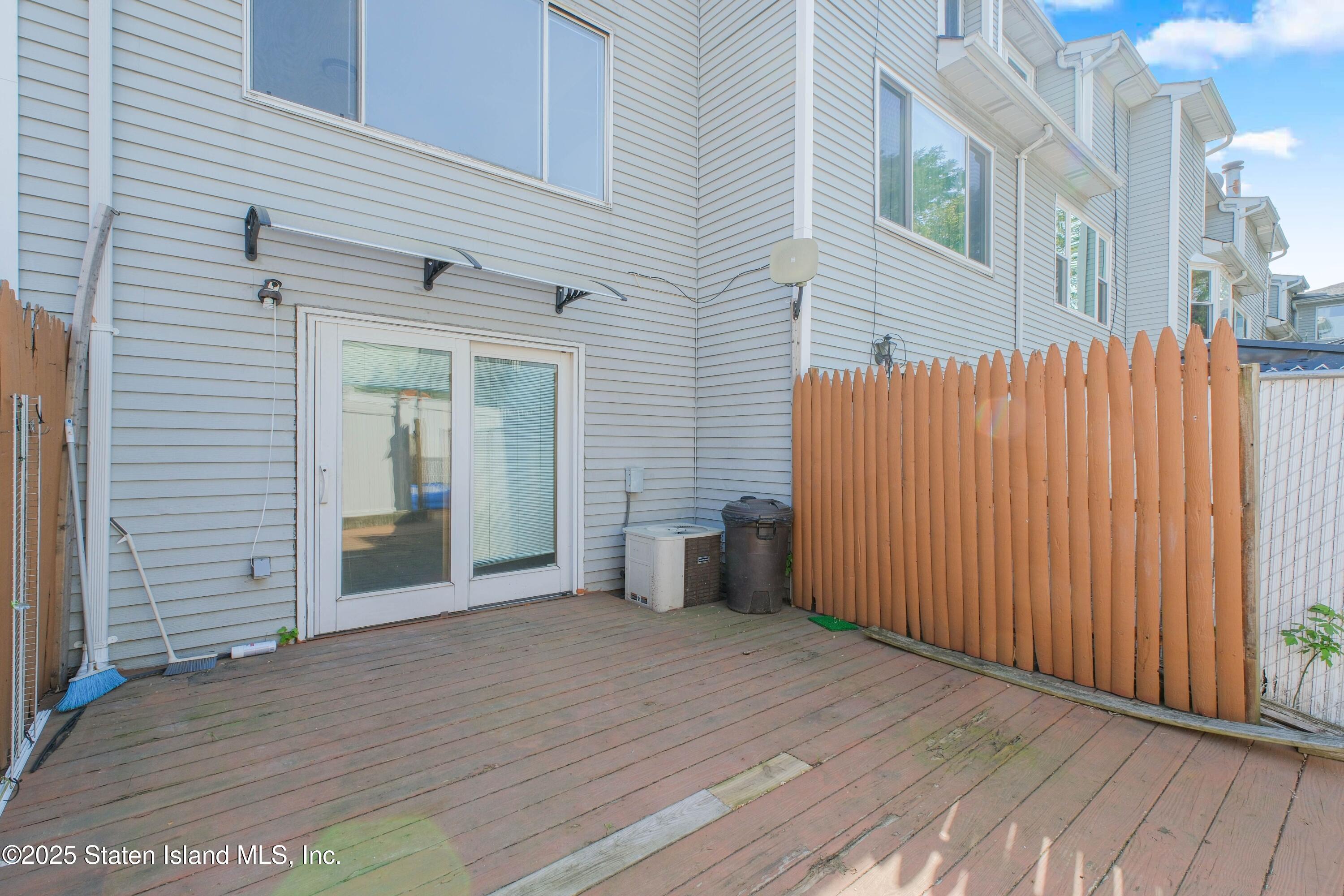 23 Vogel Loop Staten Island, NY 10314 - Photo 22 of 24 an entrance view of a house