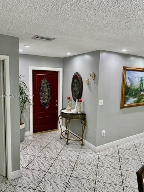 Goulds Miami, FL 33177 - Photo 2 of 18 a living room with furniture and a potted plant