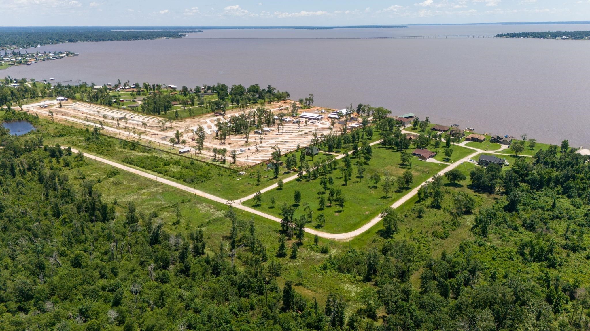 18 Falcon Point Onalaska, TX 77360 - Photo 3 of 8 a view of a houses