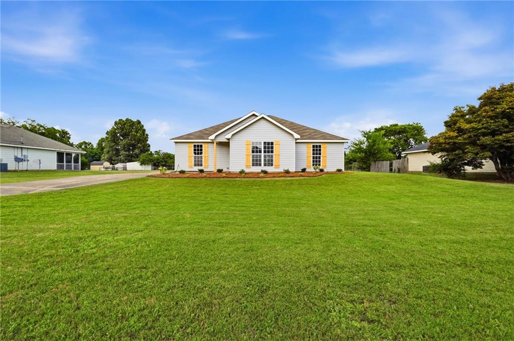 33 McLendon Road Fort Mitchell, AL 36856 - Photo 1 of 19 Gallery Image 1