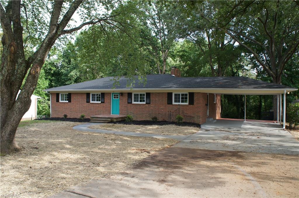 211 Pine Ridge Drive High Point, NC 27262 - Photo 3 of 30 Gallery Image 3