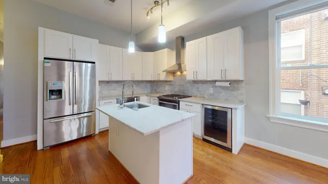 $3,450 | 1619 Constitution Avenue Northeast, Unit 1, Washington, DC 20002