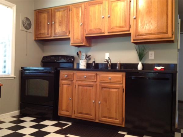 6 Murdoch Road Natick, MA 01760 - Photo 3 of 19 Gallery Image 3