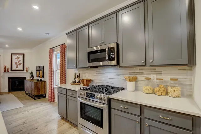 $460,285 | 576 Nightengale Ridge Drive, Columbia, TN 38401