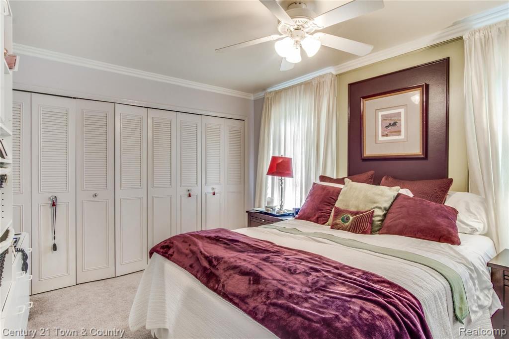 910 Little Hill Court Rochester Hills, MI 48307 - Photo 18 of 31