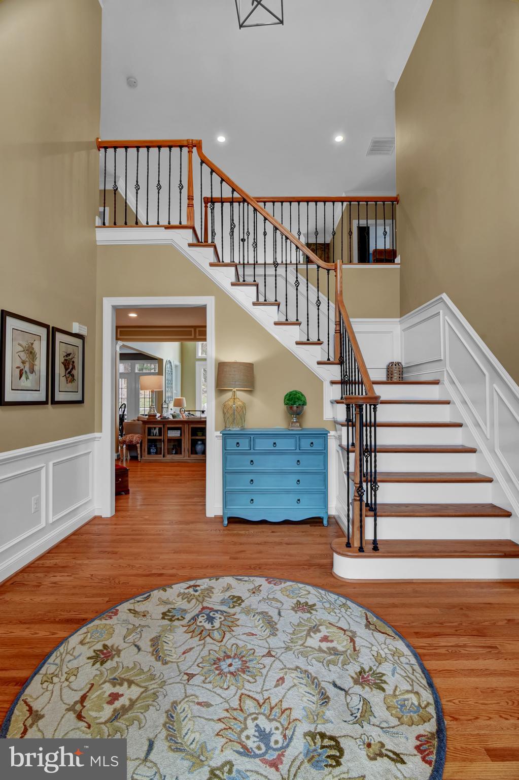 15321 Riding Club Drive Haymarket, VA 20169 - Photo 11 of 98 2 story foyer