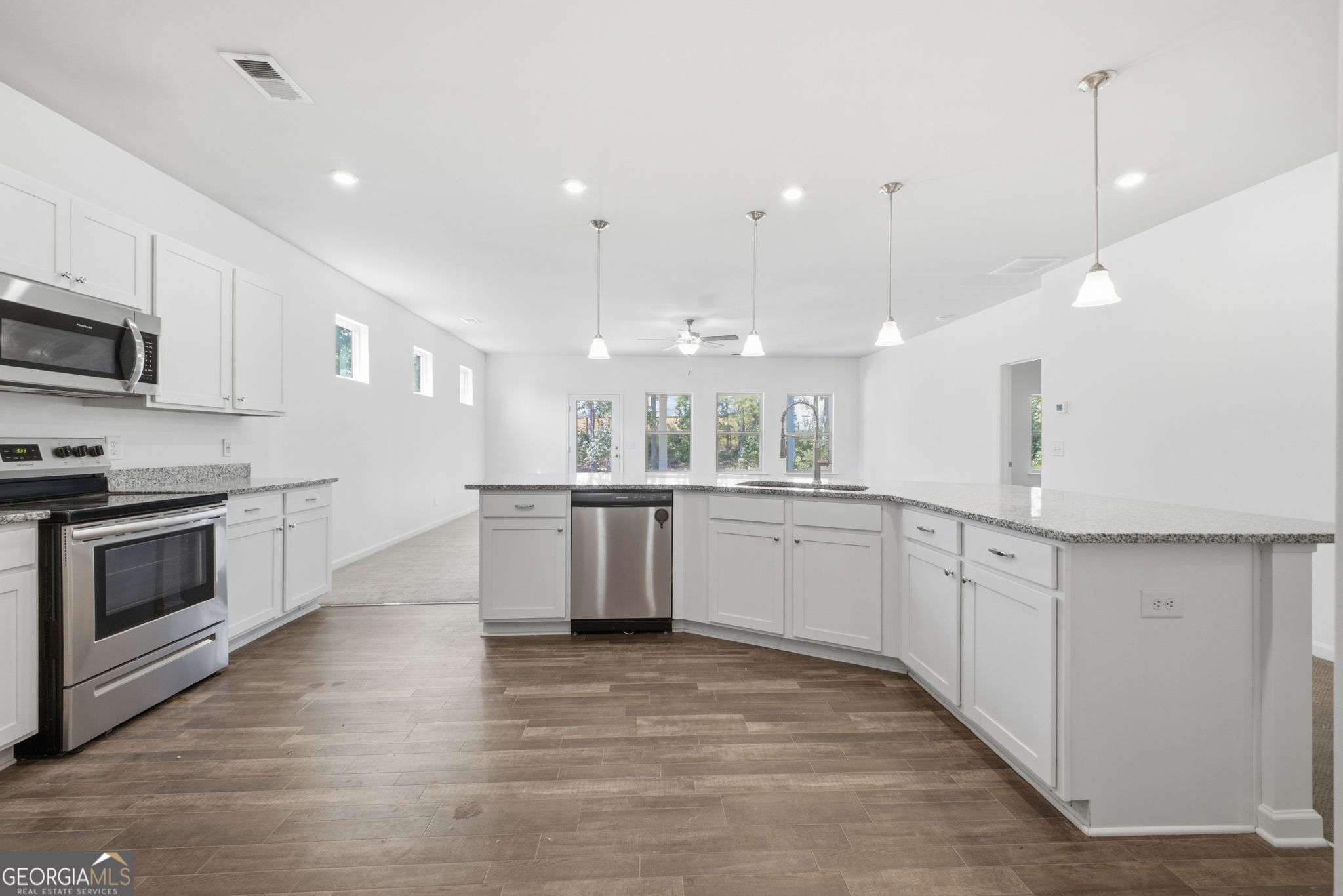 11 Rambling Oaks Drive Northeast Rome, GA 30165 - Photo 9 of 44 Gallery Image 9