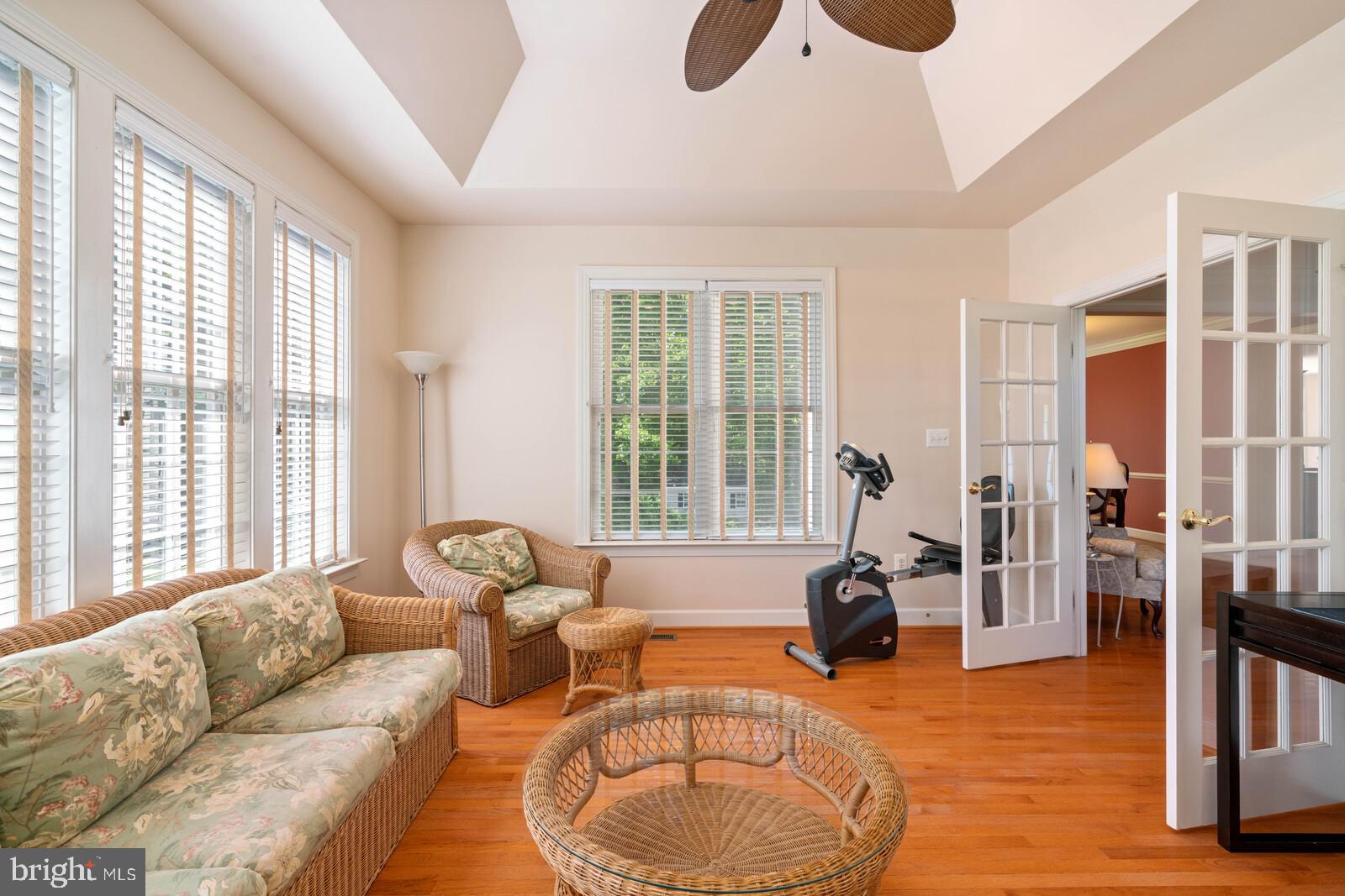 18629 Kerill Road Triangle, VA 22172 - Photo 7 of 52 Sun Room
