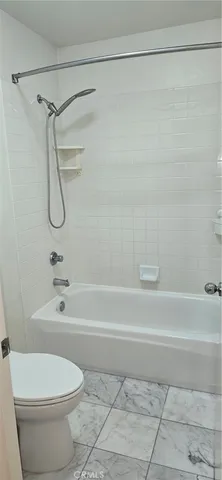 $3,900 | 50 Almador, Irvine, CA 92614