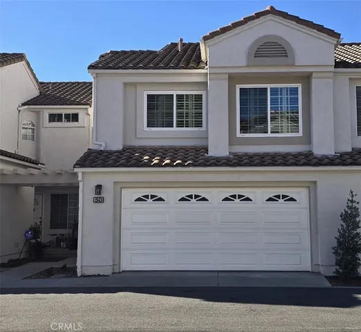 $3,900 | 50 Almador, Irvine, CA 92614
