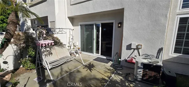 $3,900 | 50 Almador, Irvine, CA 92614