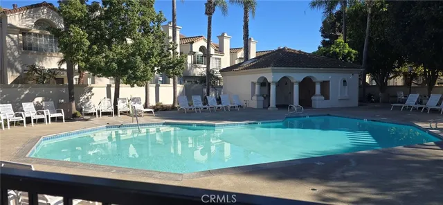 $3,900 | 50 Almador, Irvine, CA 92614