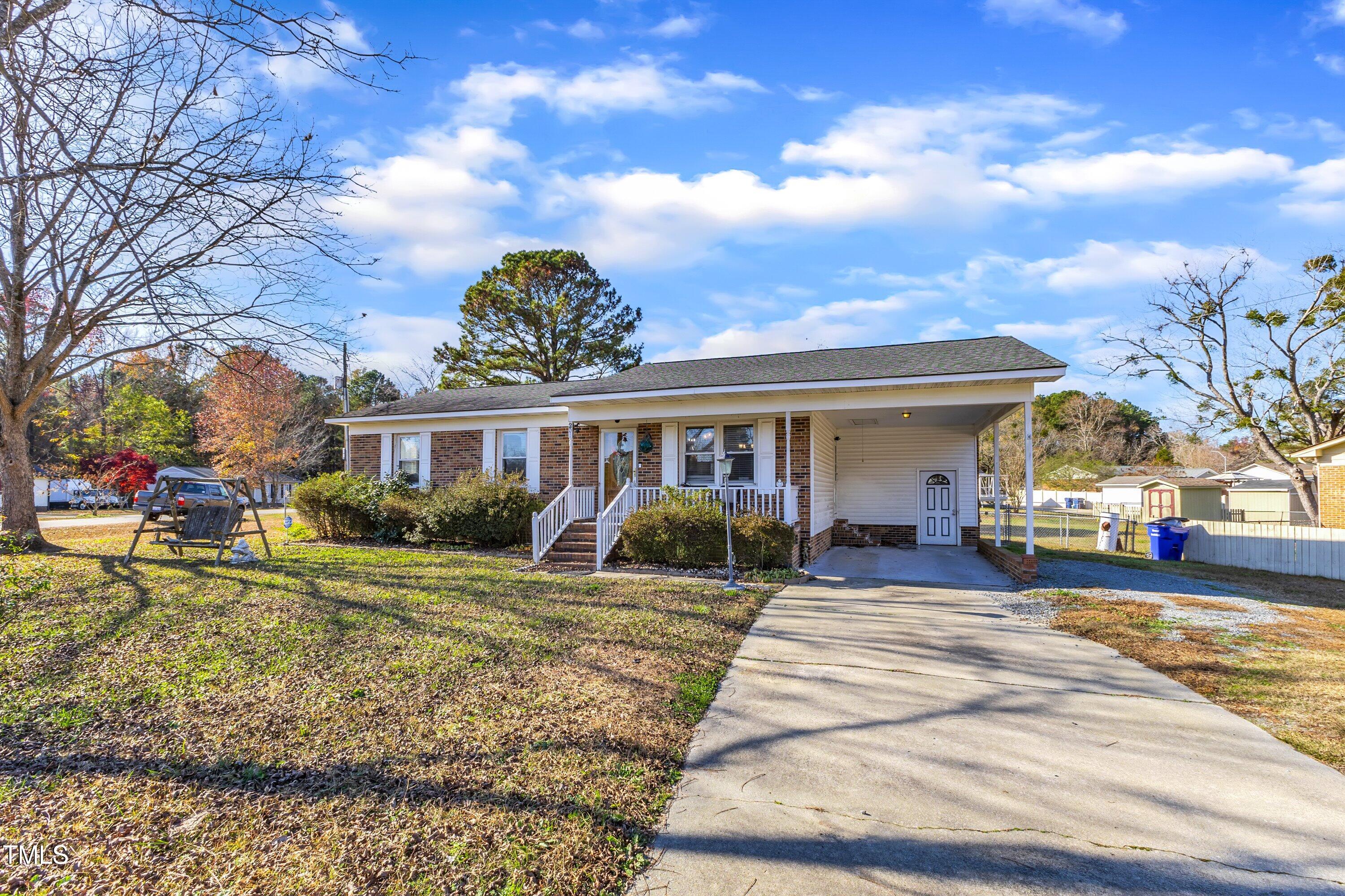201 Barbour Road Smithfield, NC 27577 - Photo 3 of 37 03-201-Barbour-12