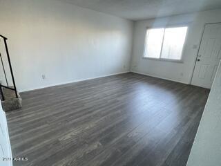 4025 West Wonderview Road Phoenix, AZ 85019 - Photo 8 of 27 IMG_7184 Small 2