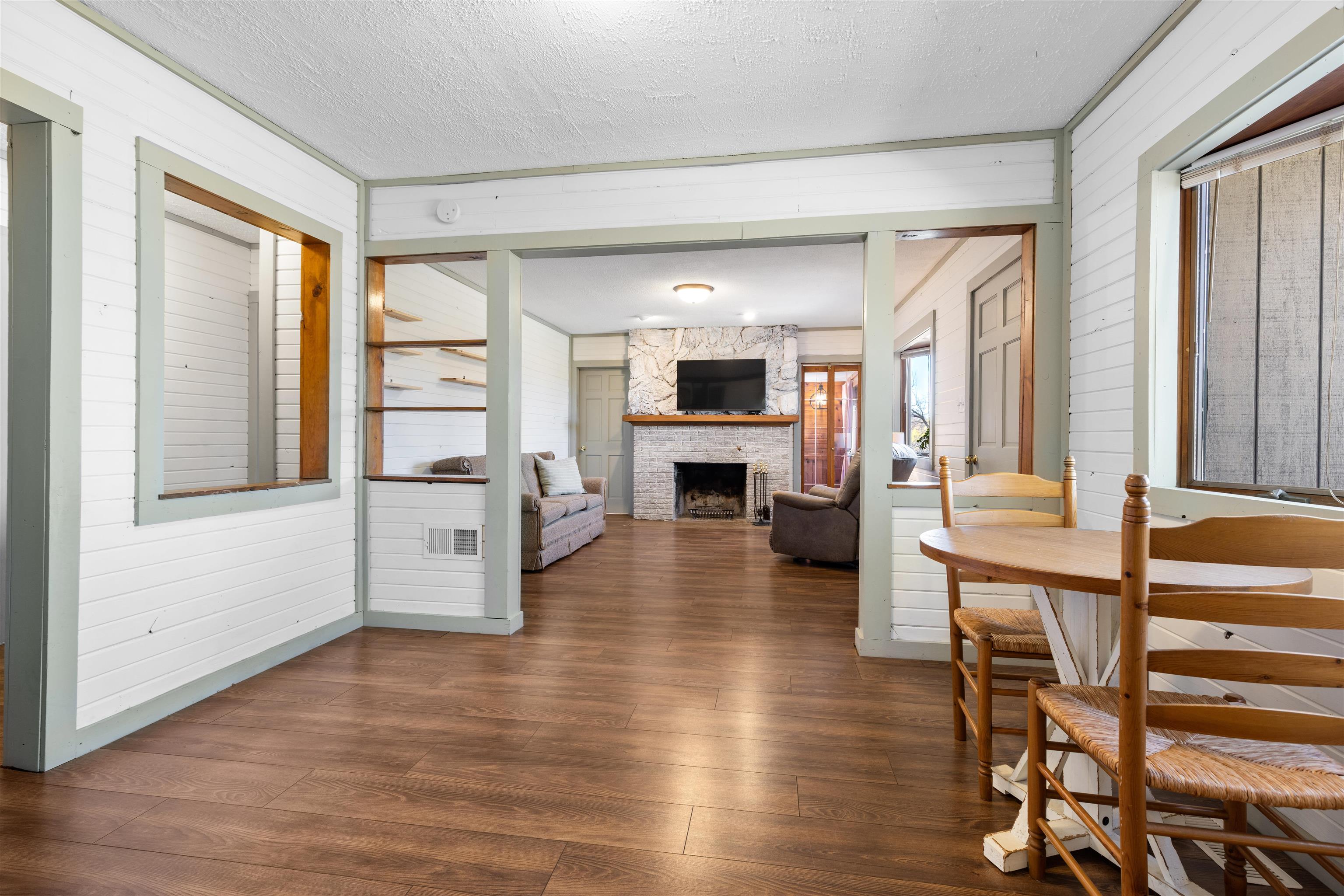 3806 Prairie Road Rockford, IL 61102 - Photo 4 of 20 Gallery Image 4