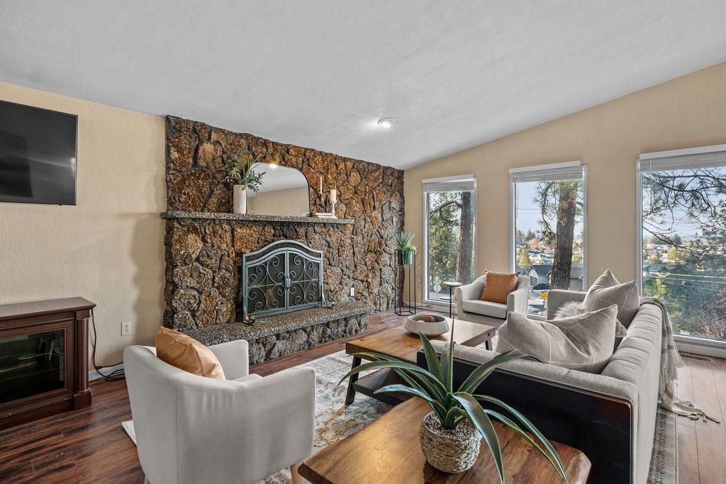 1611 South Carnahan Road Spokane, WA 99212 - Photo 8 of 24