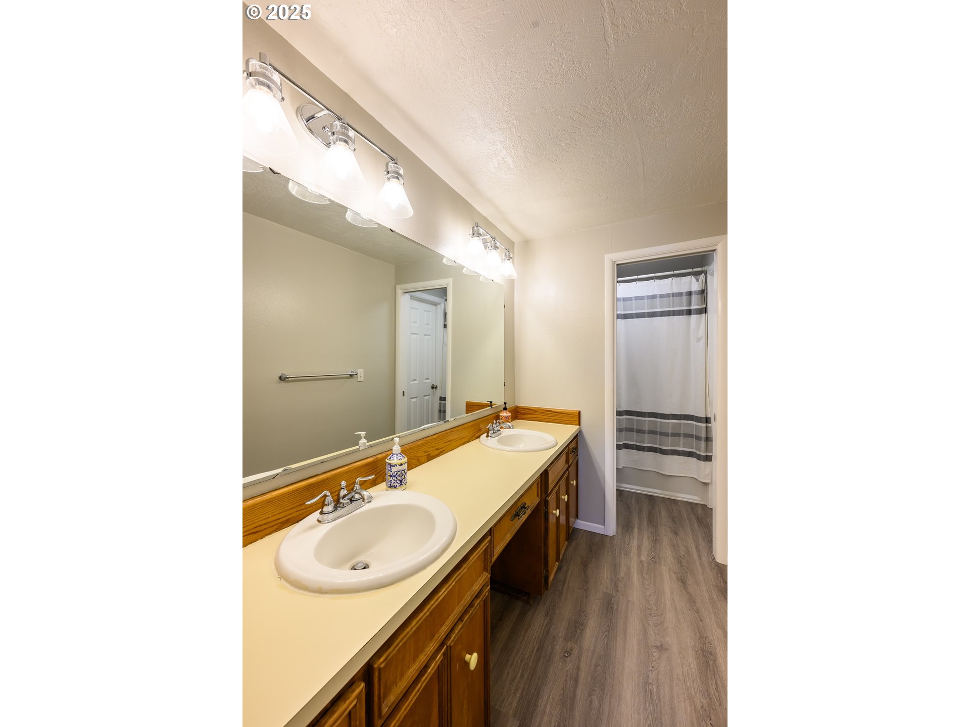 446 71st Street Springfield, OR 97478 - Photo 18 of 31