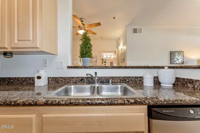 $599,000 | 300 North El Molino Avenue, Unit 319, Pasadena, CA 91101