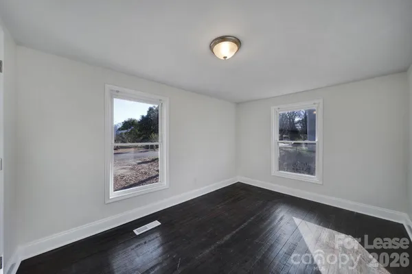 $1,475 | 2958 Reid Avenue, Charlotte, NC 28208
