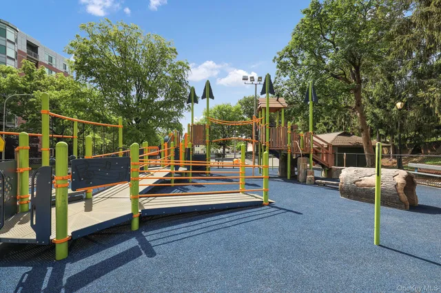 $175,000 | 10 North Broadway, Unit 3H, White Plains, NY 10601