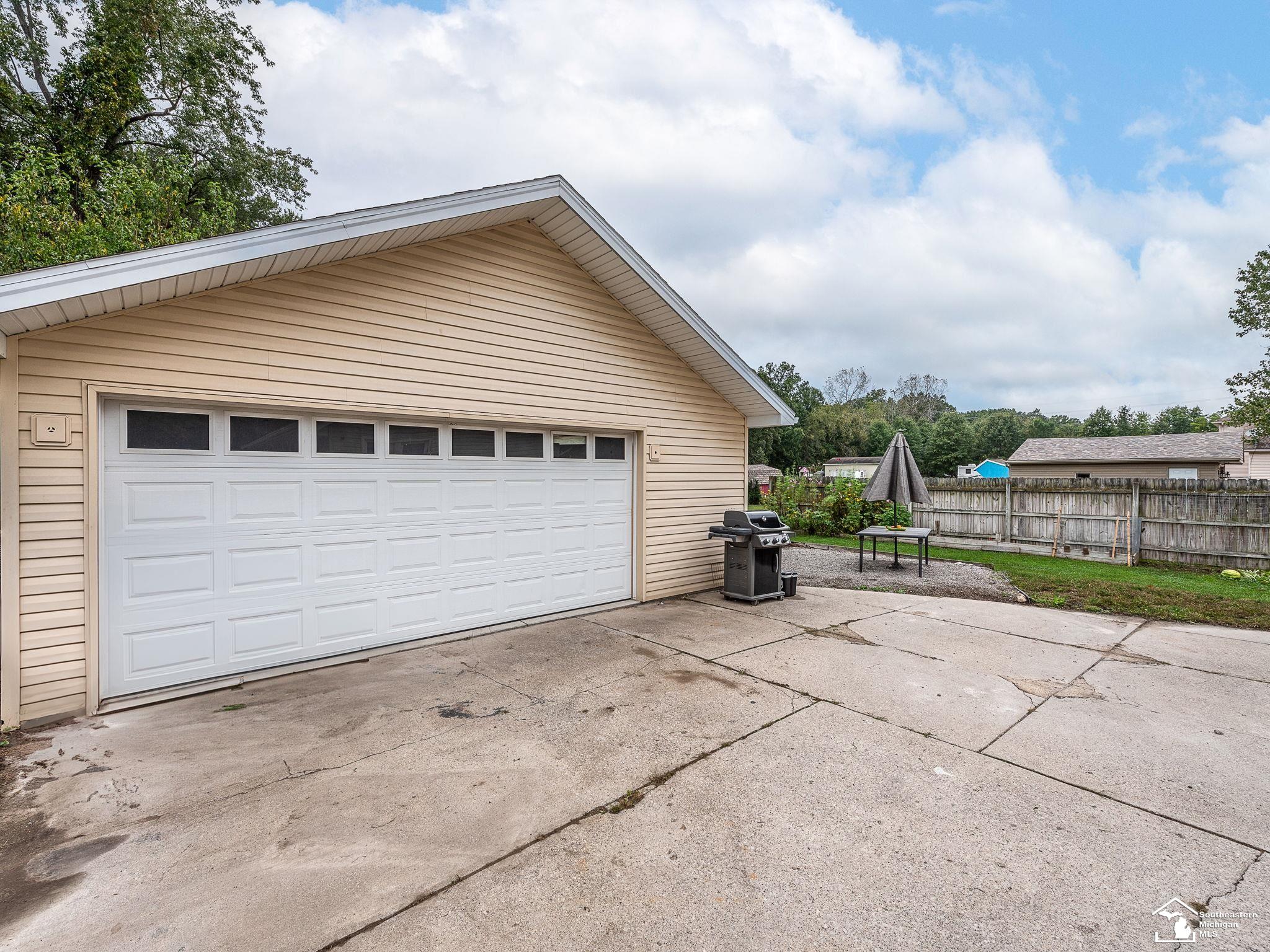 10207 Goff Road Temperance, MI 48182 - Photo 25 of 27