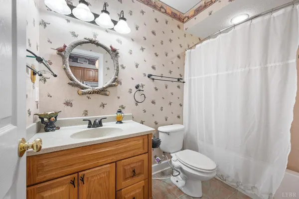 $734,900 | 1305 Summerpark Drive, Forest, VA 24551