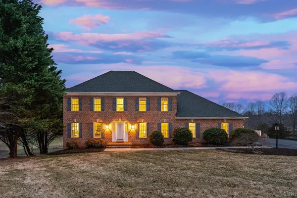 $734,900 | 1305 Summerpark Drive, Forest, VA 24551