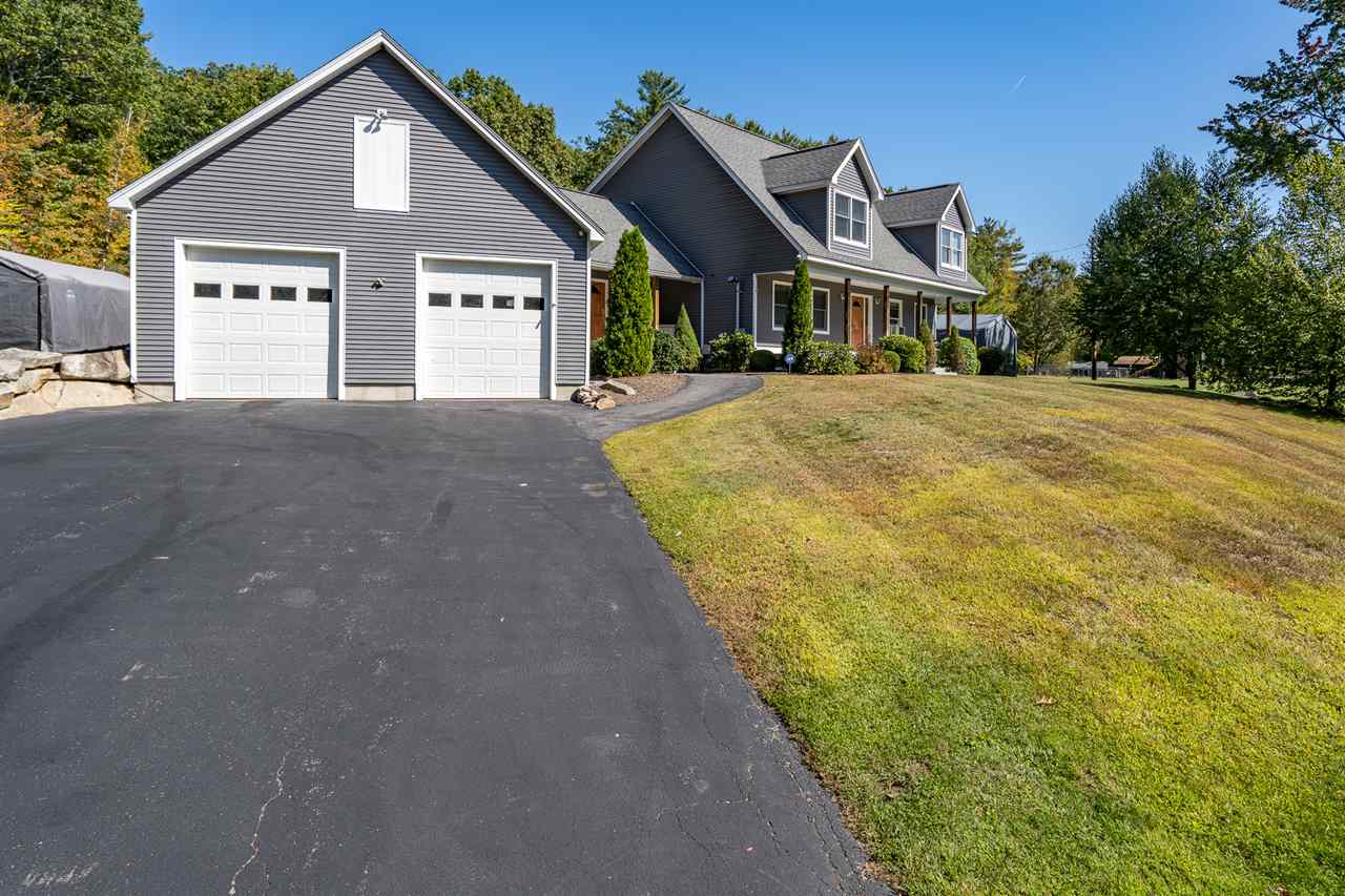 287 Hackett Hill Road Hooksett, NH 03106 - Photo 2 of 40