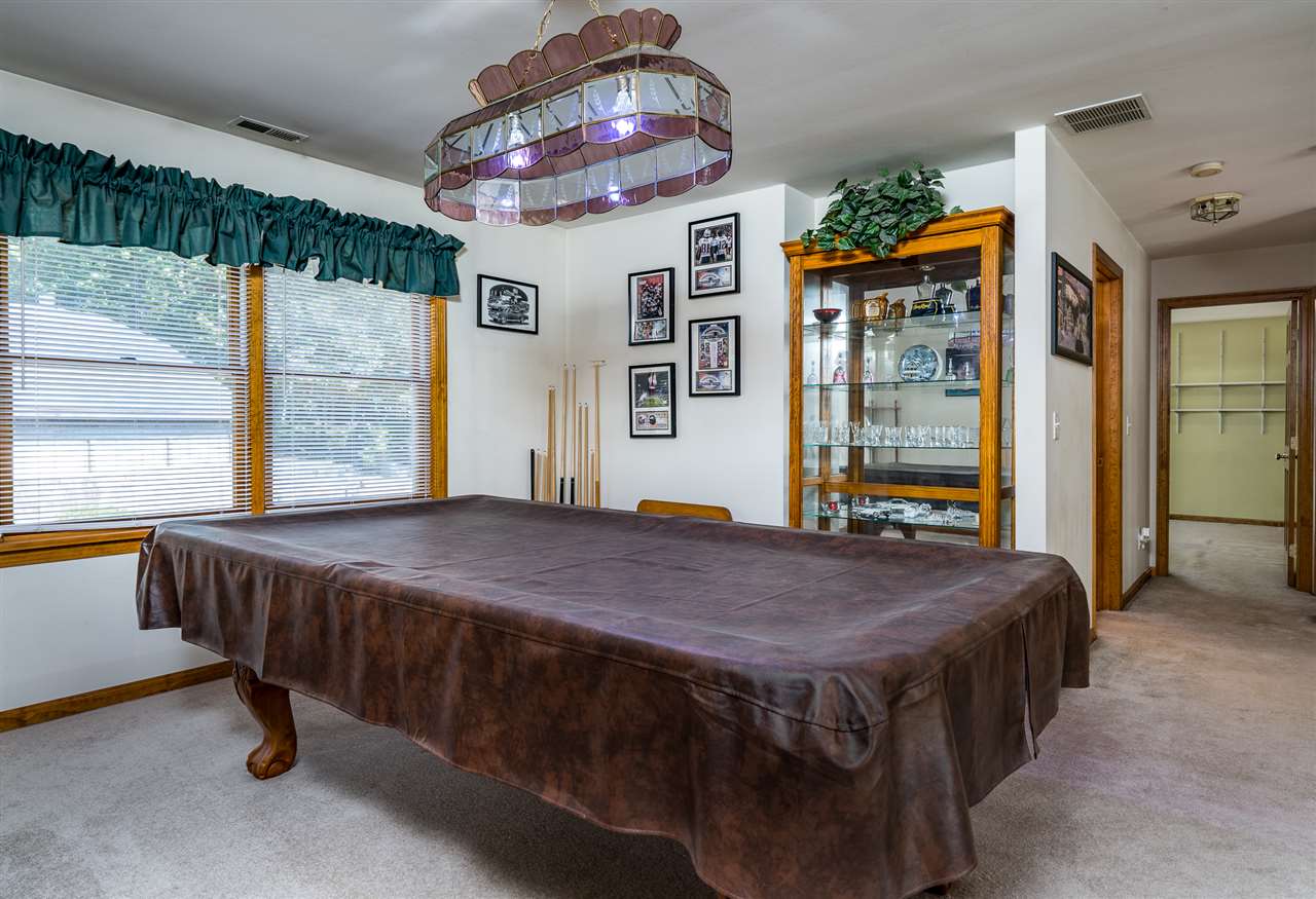 287 Hackett Hill Road Hooksett, NH 03106 - Photo 13 of 40