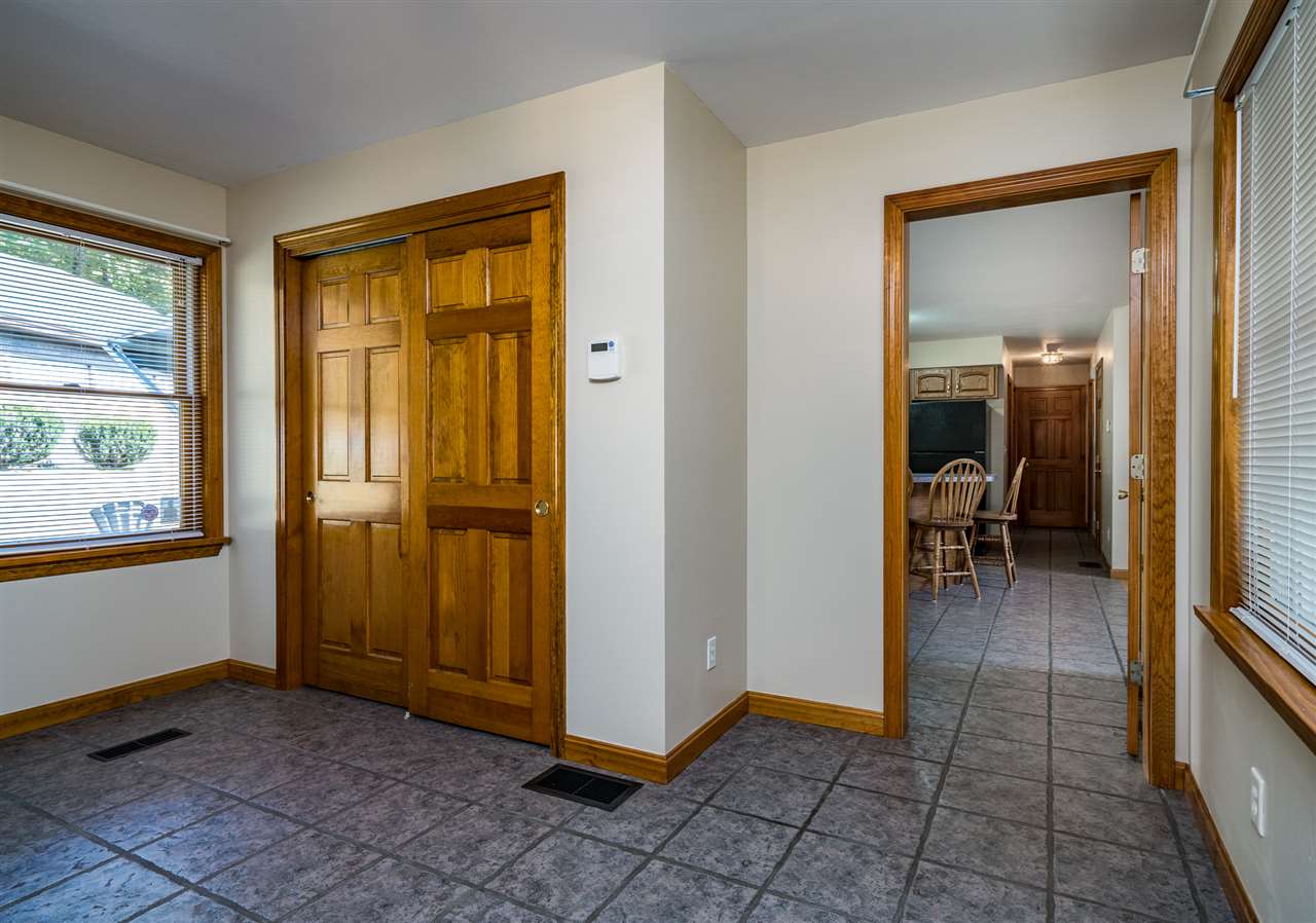 287 Hackett Hill Road Hooksett, NH 03106 - Photo 30 of 40