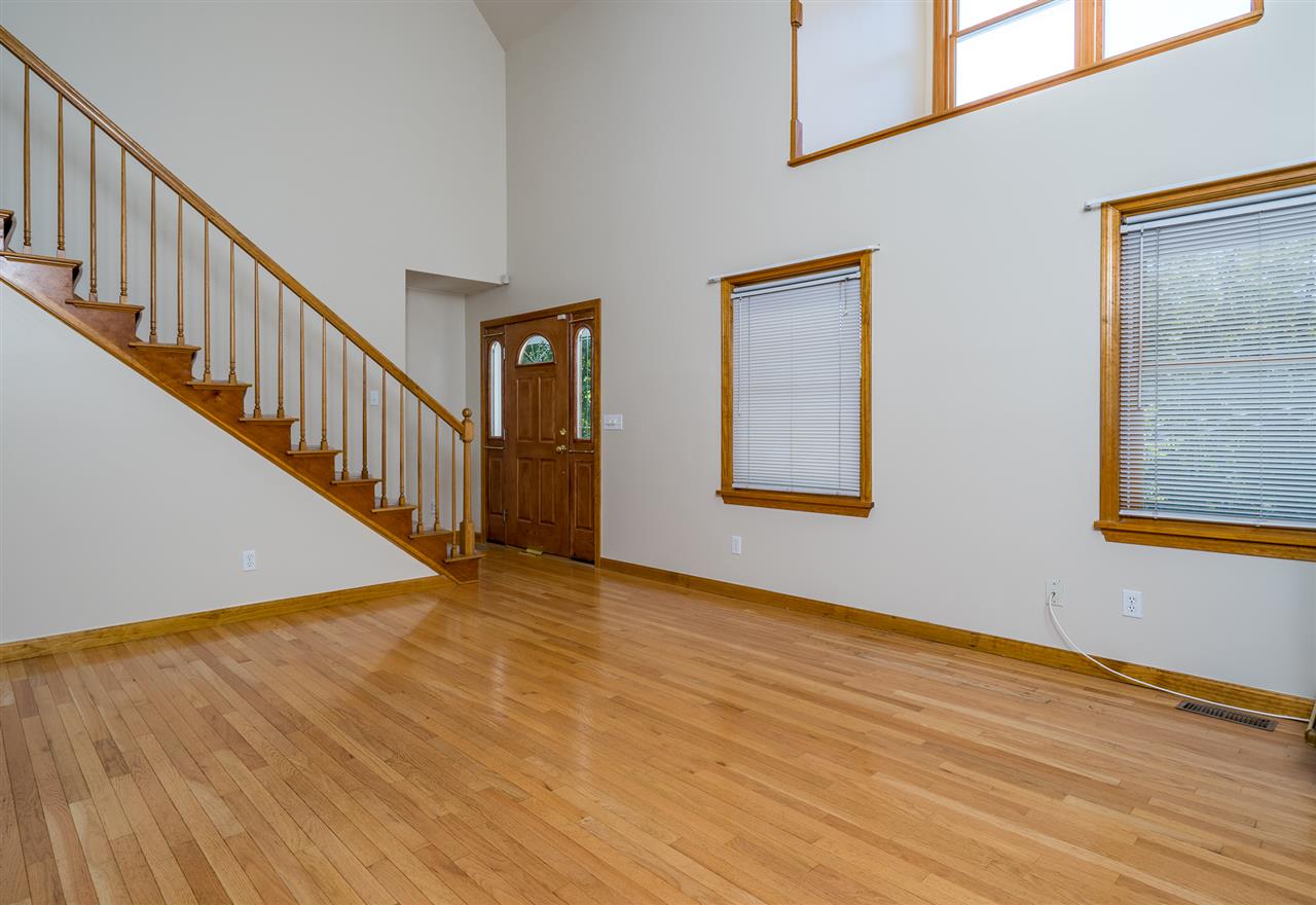 287 Hackett Hill Road Hooksett, NH 03106 - Photo 6 of 40