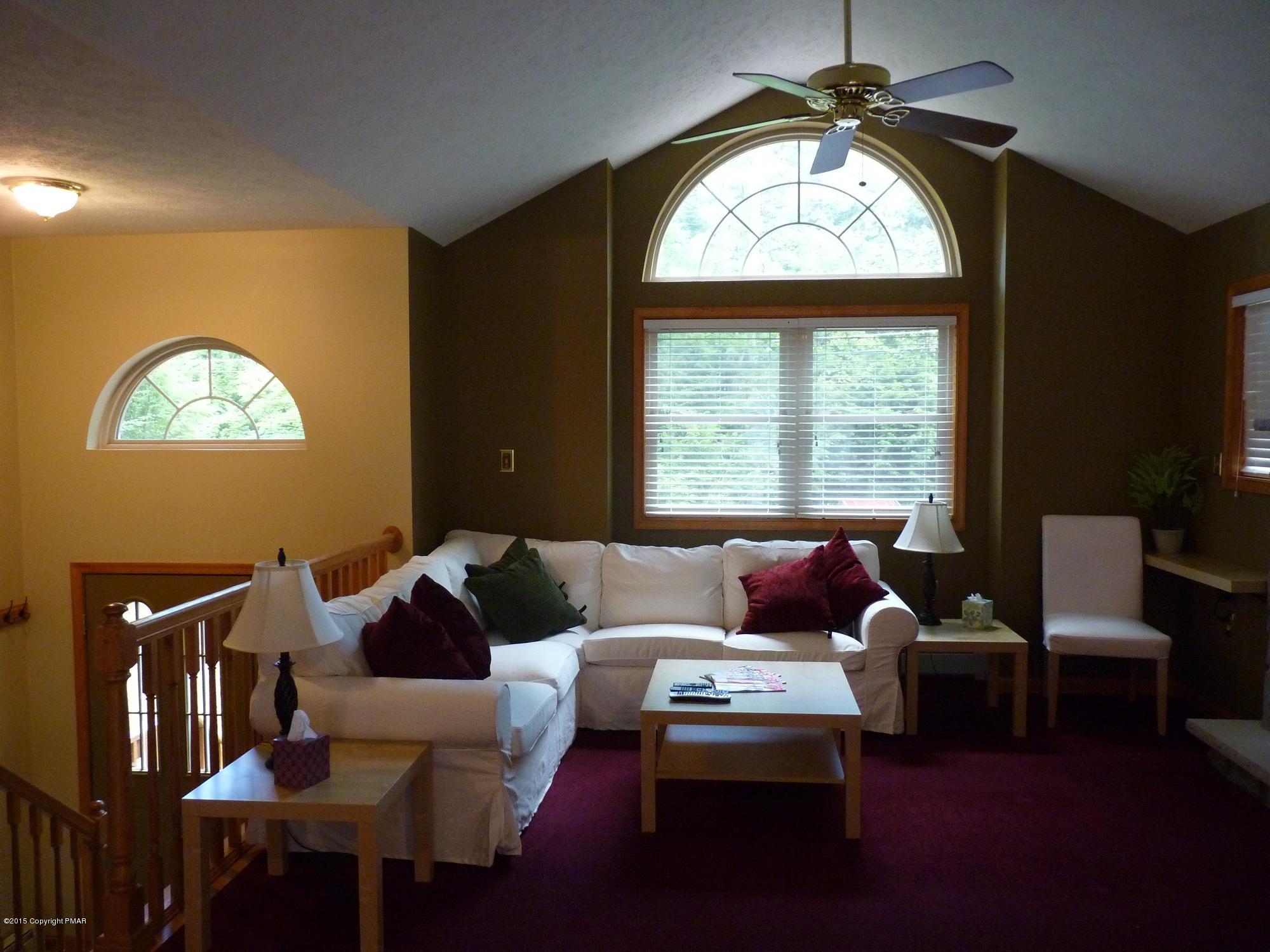 369 King Arthur Road Blakeslee, PA 18610 - Photo 9 of 32 lr 1