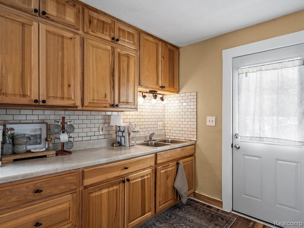71271 McVicar Road Romeo, MI 48065 - Photo 25 of 31