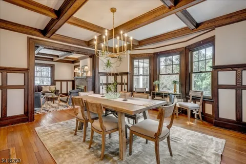 $1,995,000 | 39 Oakview Avenue, Maplewood, NJ 07040