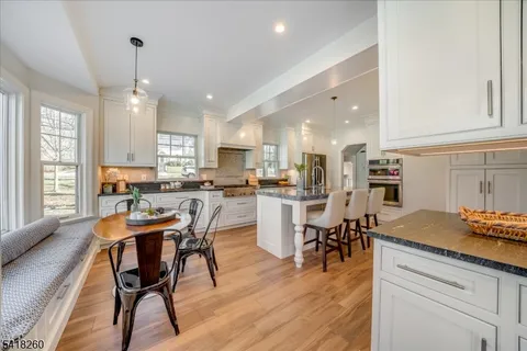 $1,995,000 | 39 Oakview Avenue, Maplewood, NJ 07040