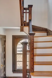 $1,995,000 | 39 Oakview Avenue, Maplewood, NJ 07040
