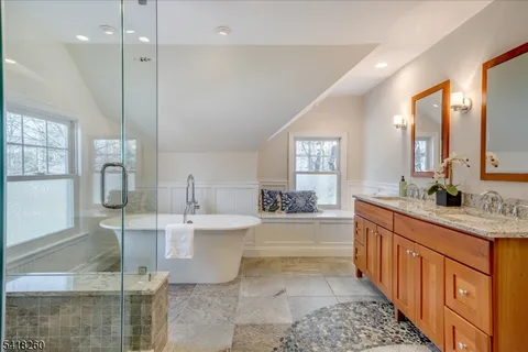 $1,995,000 | 39 Oakview Avenue, Maplewood, NJ 07040