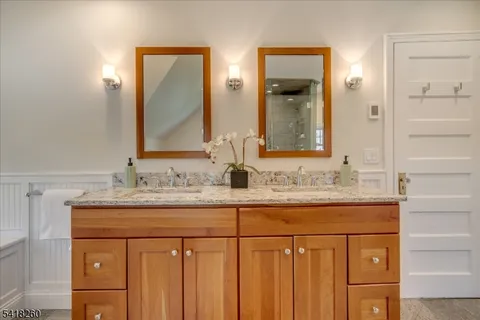 $1,995,000 | 39 Oakview Avenue, Maplewood, NJ 07040
