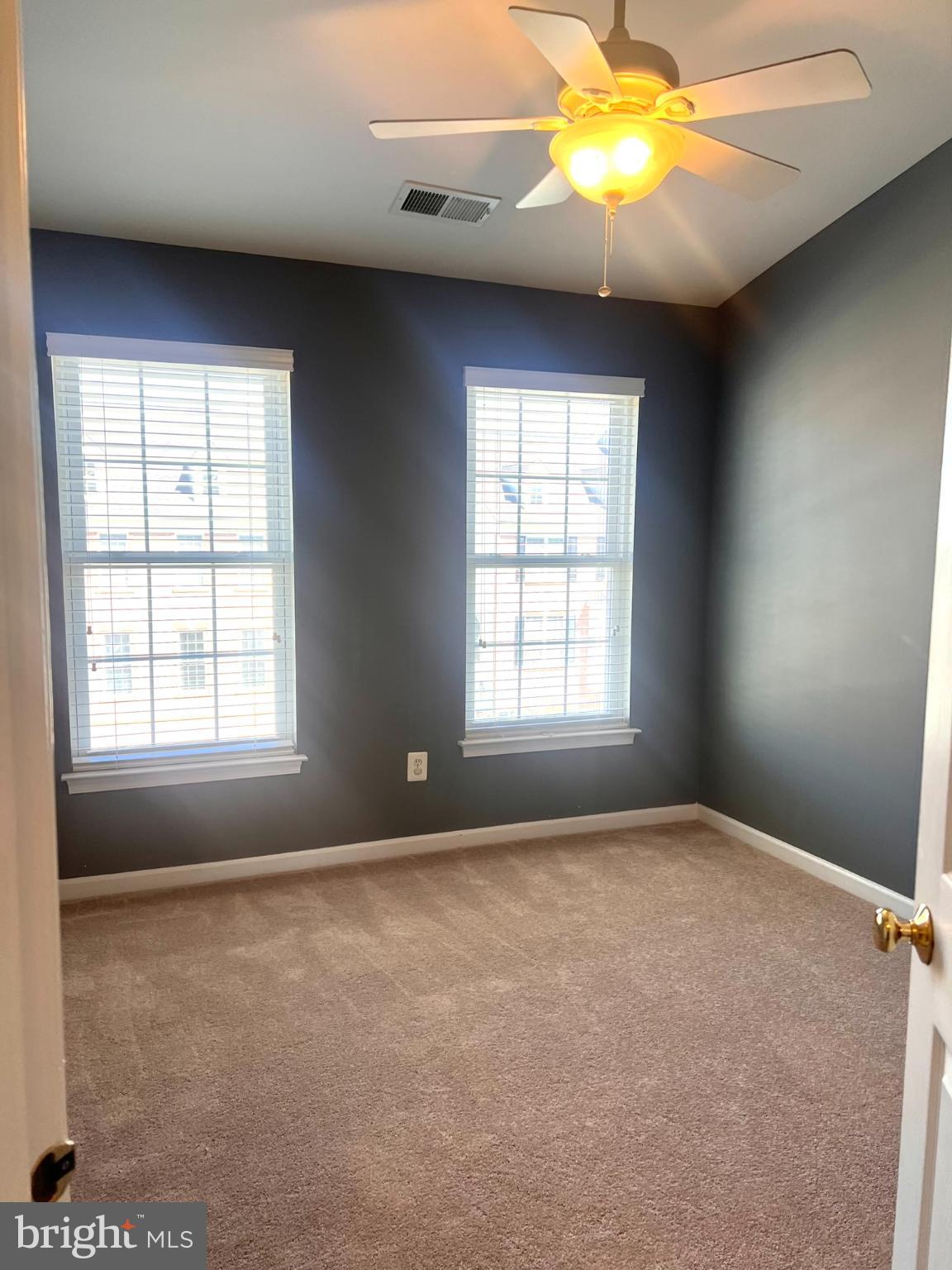 25205 Larks Terrace Chantilly, VA 20152 - Photo 18 of 28 Bright and airy room with modern charm.