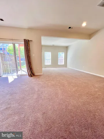 $3,350 | 25205 Larks Terrace, Chantilly, VA 20152