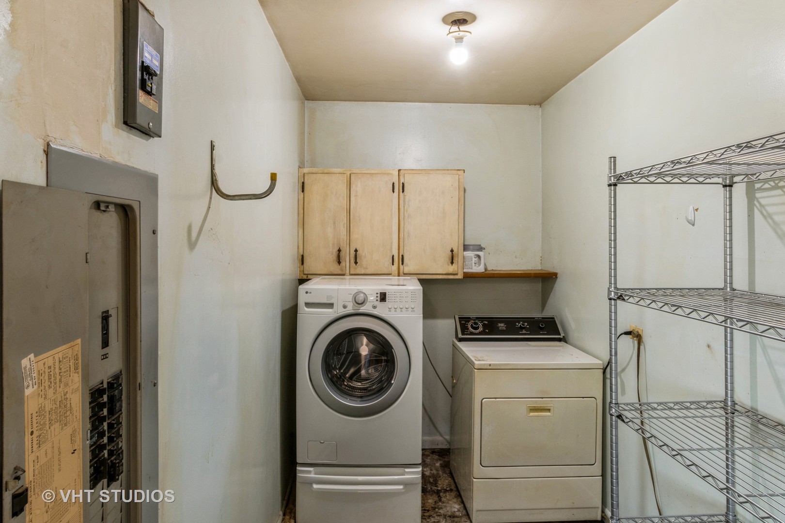 75 Carthage Lane Hoffman Estates, IL 60169 - Photo 17 of 33 a utility room with dryer and washer