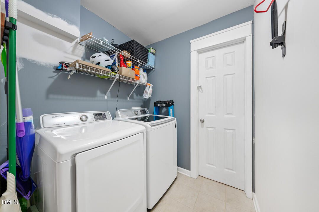 806 South Roxboro Street Durham, NC 27707 - Photo 14 of 25 a utility room with dryer and washer