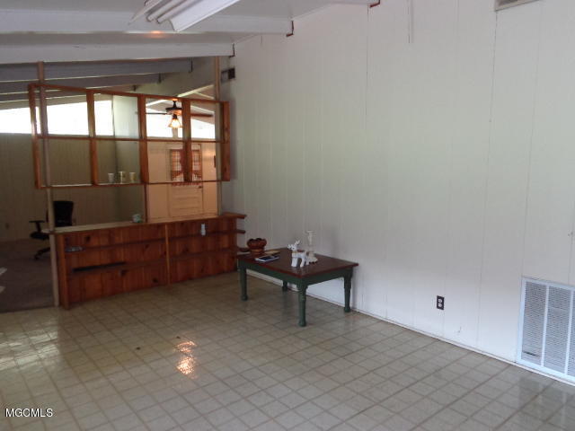317 Debuys Road Gulfport, MS 39507 - Photo 14 of 24 013