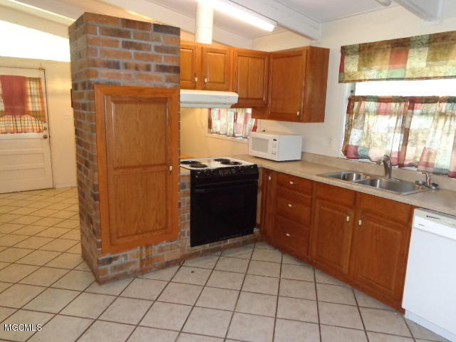 317 Debuys Road Gulfport, MS 39507 - Photo 10 of 24 008