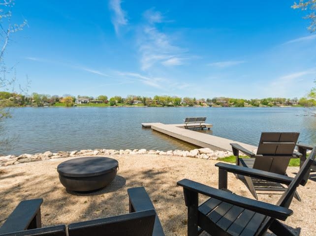 2080 Greenleaf Road De Pere, WI 54115 - Photo 3 of 76