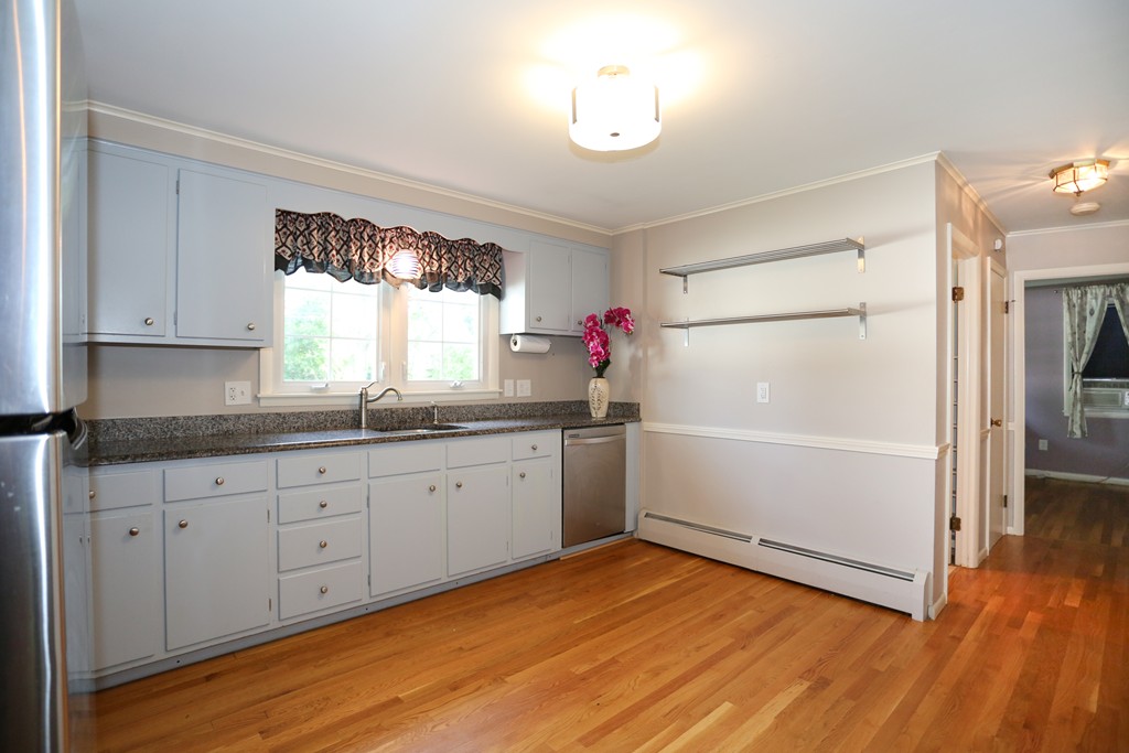58 Rice Avenue Northborough, MA 01532 - Photo 8 of 19 Gallery Image 8