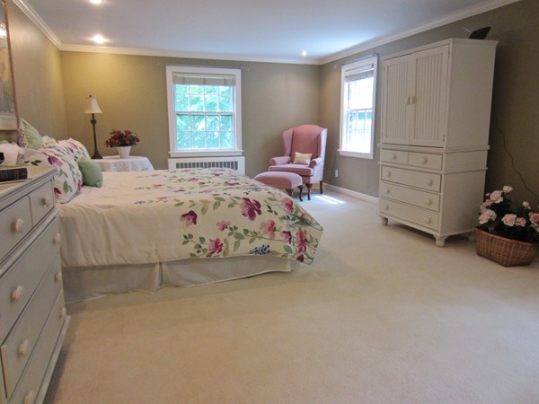 29 Bristol Road Wellesley, MA 02481 - Photo 14 of 21