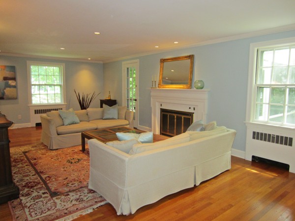 29 Bristol Road Wellesley, MA 02481 - Photo 5 of 21