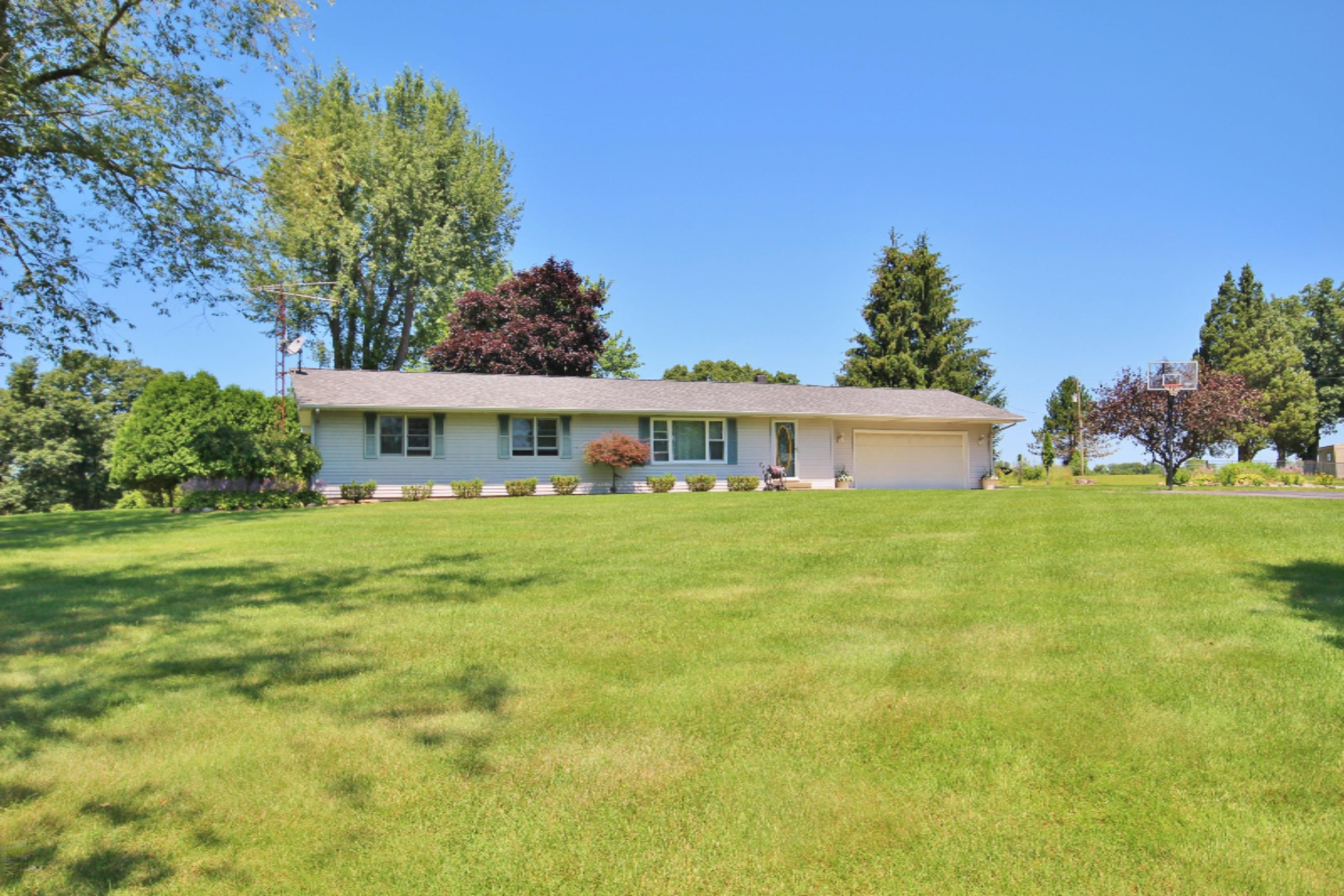 57066 Gearharts Landing Road Three Rivers, MI 49093 - Photo 3 of 26 IMG_0654