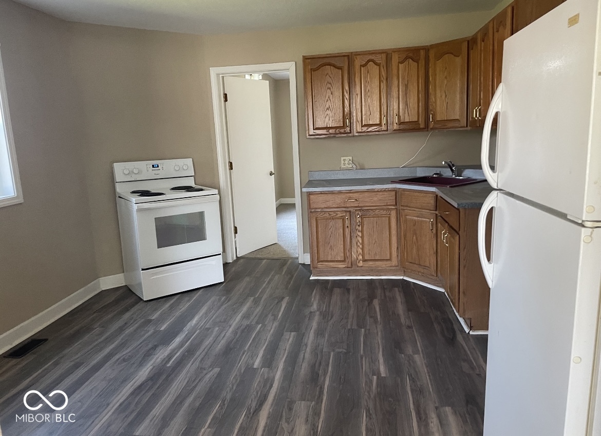 740 East State Street Albany, IN 47320 - Photo 6 of 35